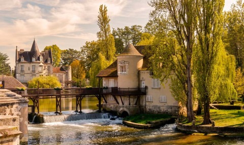 Visiter Moret-sur-Loing : que voir lors d&rsquo;une journée depuis Paris ?