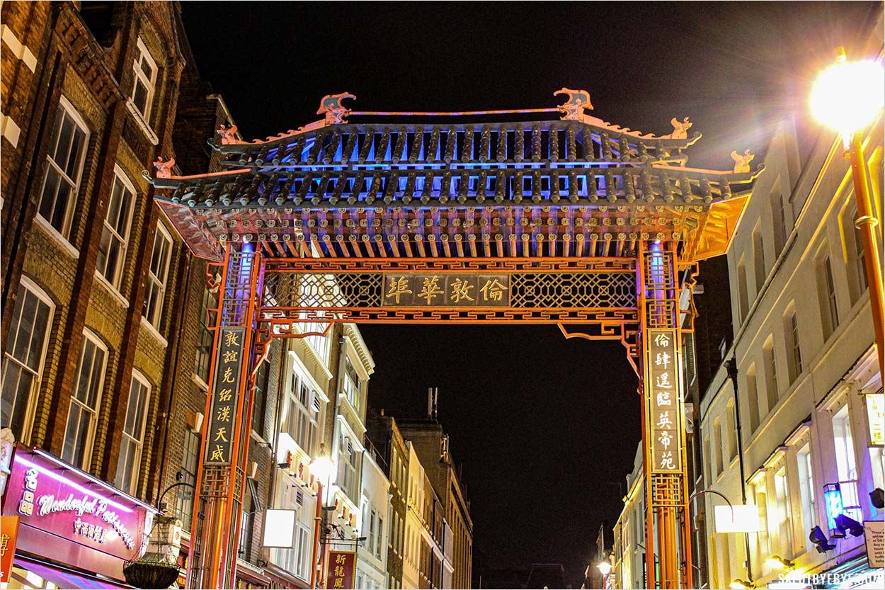 Arche marquant l'entrée de Chinatown
