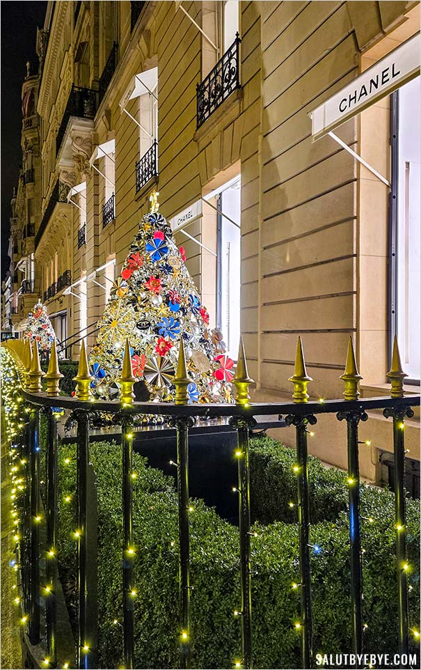 Avenue Montaigne at Christmas
