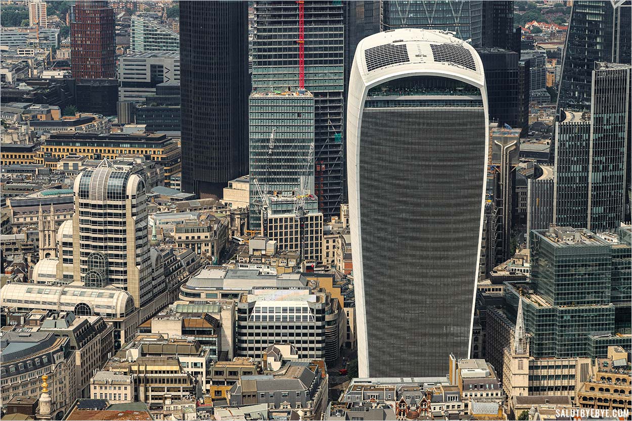 La silhouette évasée du Walkie Talkie
