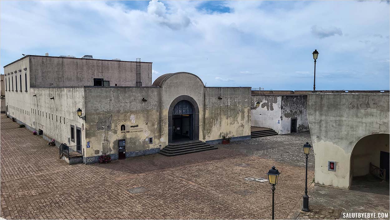 Museo del Novecento à Naples