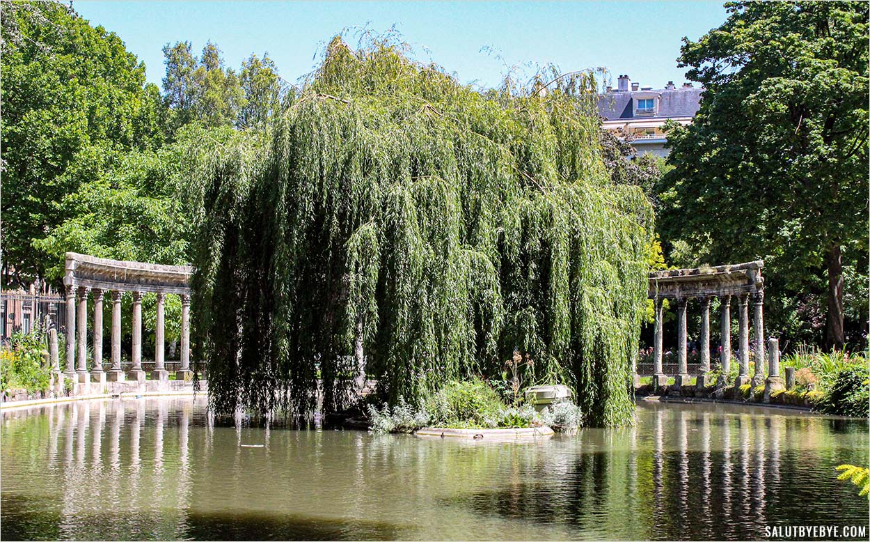 La Naumachie du Parc Monceau à Paris