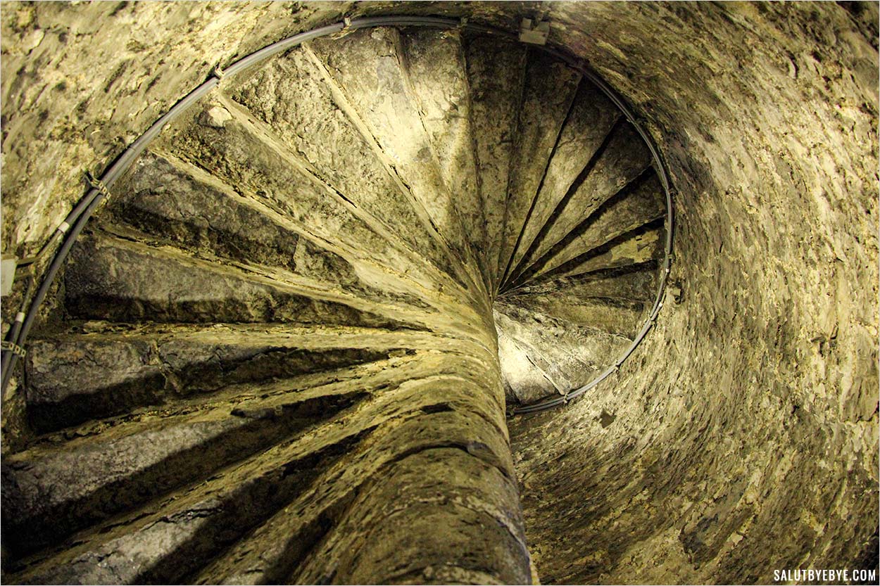 Dans l'escalier en colimaçon du beffroi de Gand